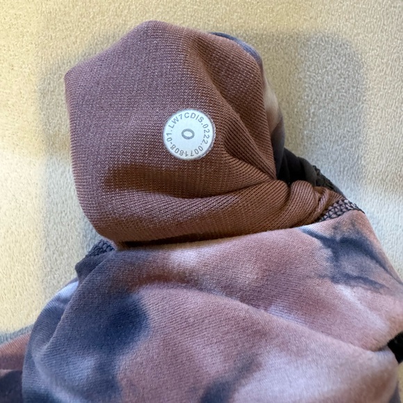 lululemon Align™ High-Rise Short - Picture 6 of 9